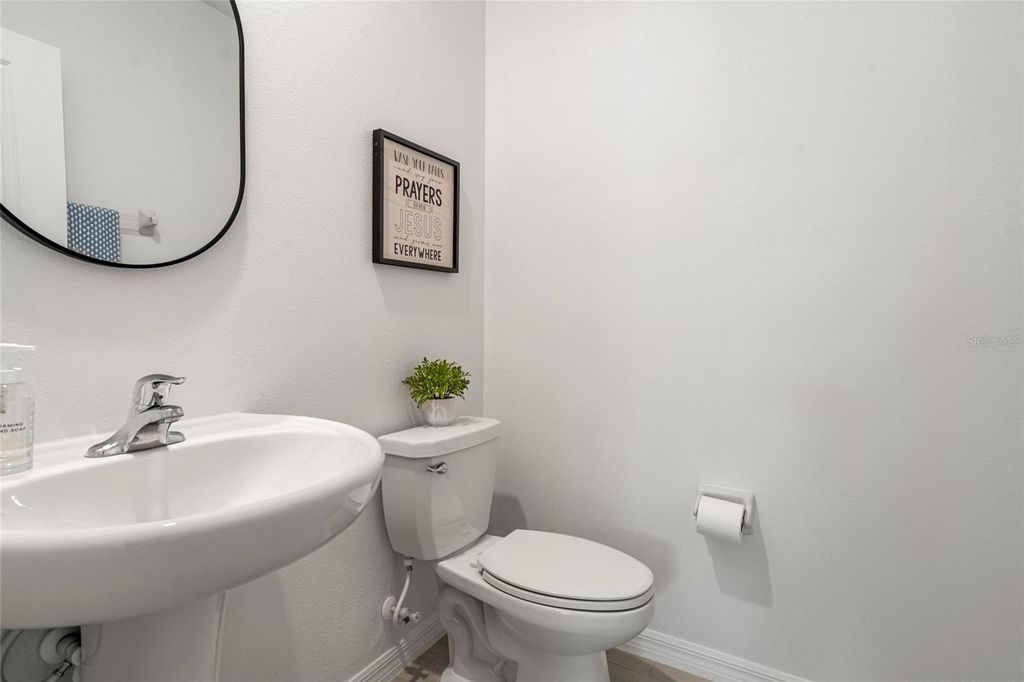 Image 20 of property listing at 22083 BLAZING STAR RUN, Land O Lakes, FL 34637