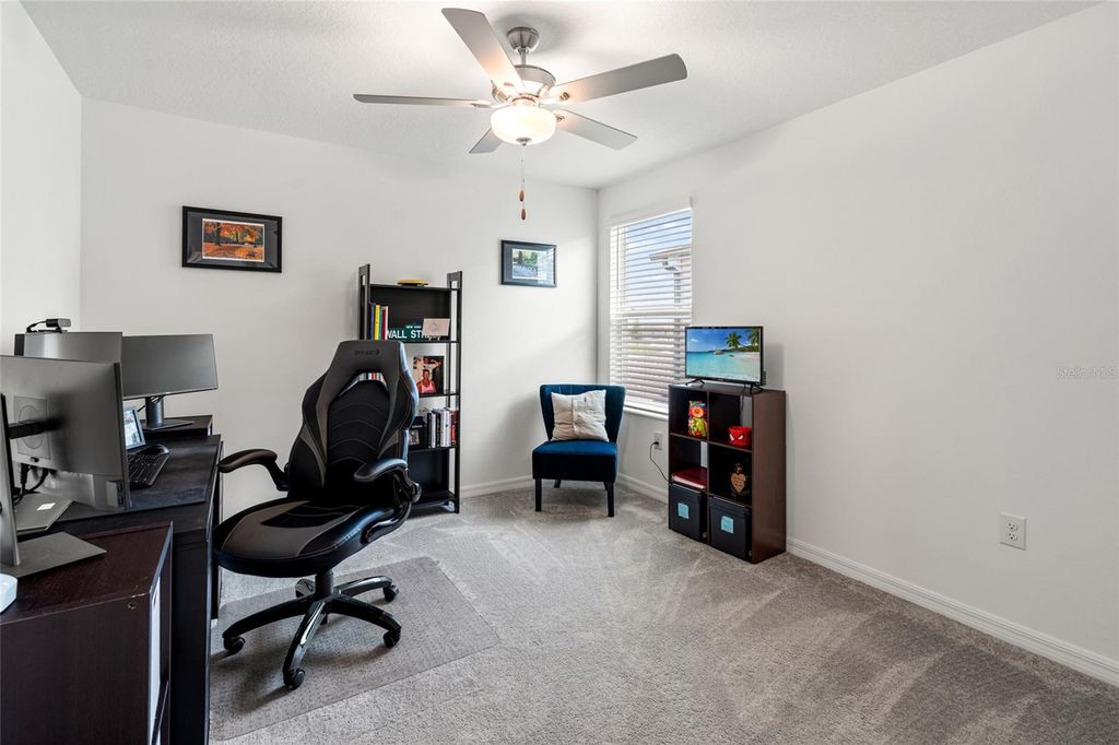 Image 33 of property listing at 22083 BLAZING STAR RUN, Land O Lakes, FL 34637