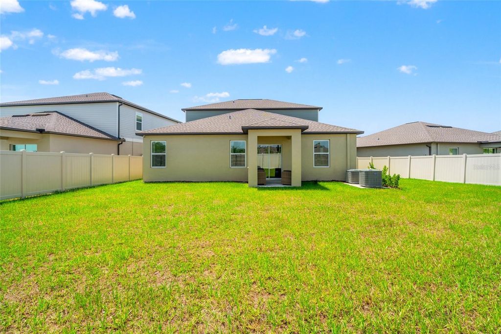 Image 39 of property listing at 22083 BLAZING STAR RUN, Land O Lakes, FL 34637