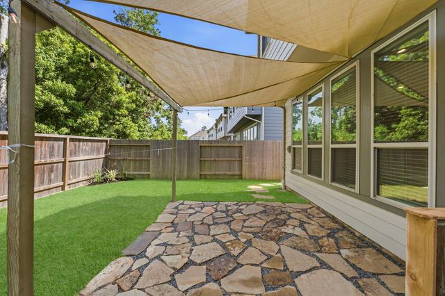 559 Dry Fork Lane, Conroe, TX 77304