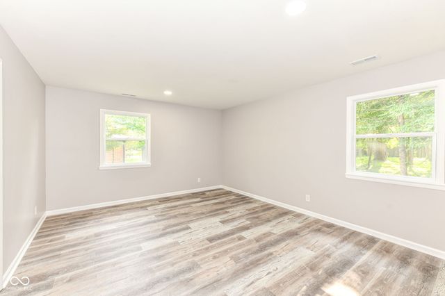 8846 Holliday Drive, Indianapolis, IN 46260