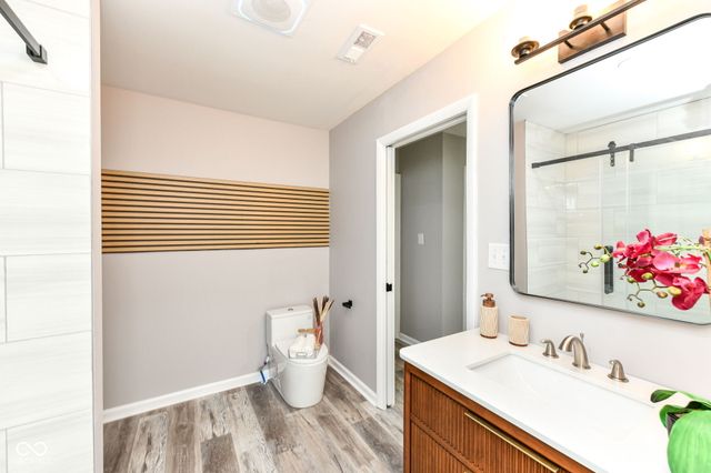 8846 Holliday Drive, Indianapolis, IN 46260