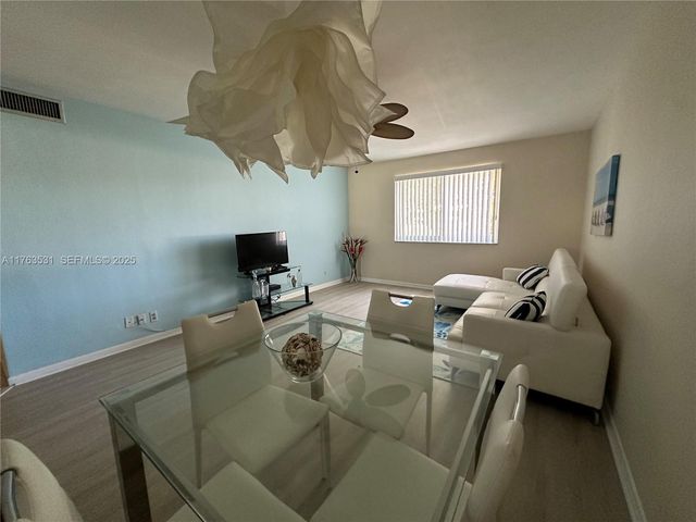 1851 NE 62nd Street 504, Fort Lauderdale, FL 33308
