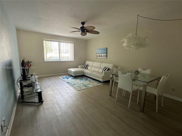 1851 NE 62nd Street 504, Fort Lauderdale, FL 33308