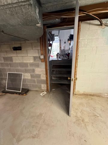 11 Square Woods Drive, Lagrangeville, NY 12540