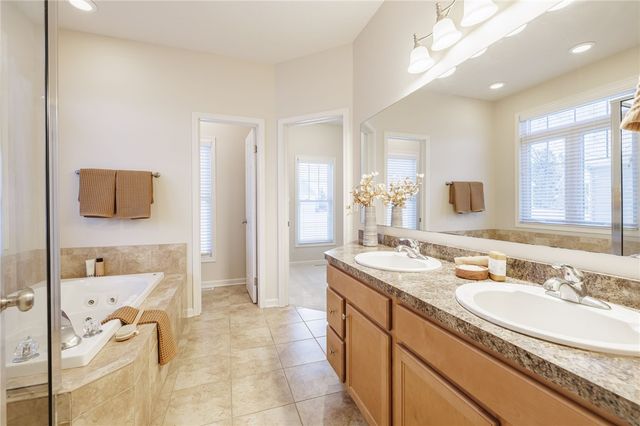 1394 Meadow Breeze Lane, Webster, NY 14580