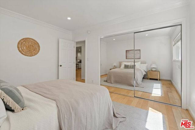 11646 Chenault Street 9, Los Angeles, CA 90049
