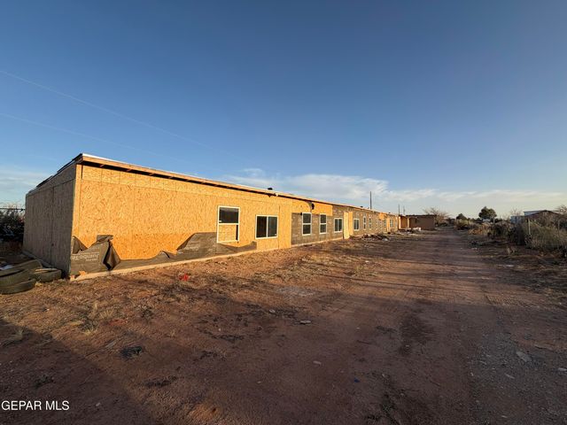 14552 Bradley Road, El Paso, TX 79938