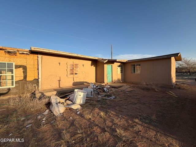 14552 Bradley Road, El Paso, TX 79938