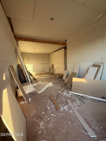 14552 Bradley Road, El Paso, TX 79938