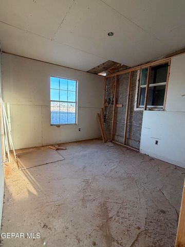 14552 Bradley Road, El Paso, TX 79938