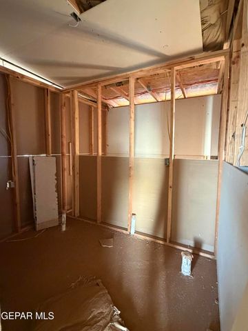 14552 Bradley Road, El Paso, TX 79938