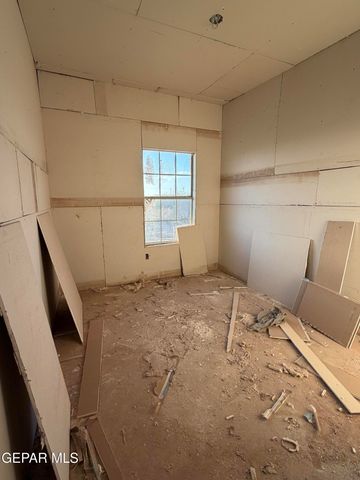 14552 Bradley Road, El Paso, TX 79938