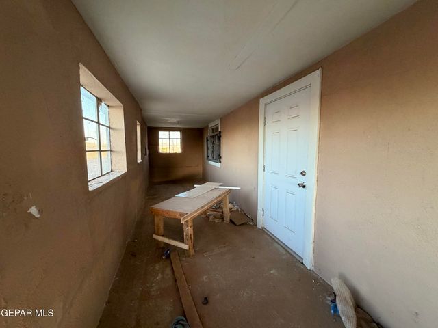 14552 Bradley Road, El Paso, TX 79938