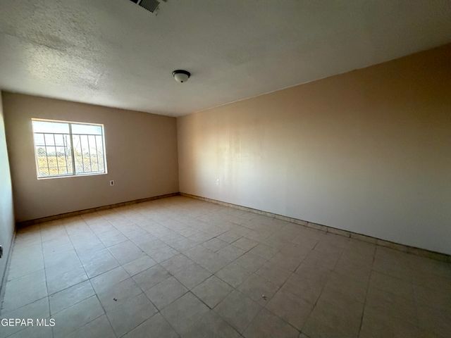 14552 Bradley Road, El Paso, TX 79938