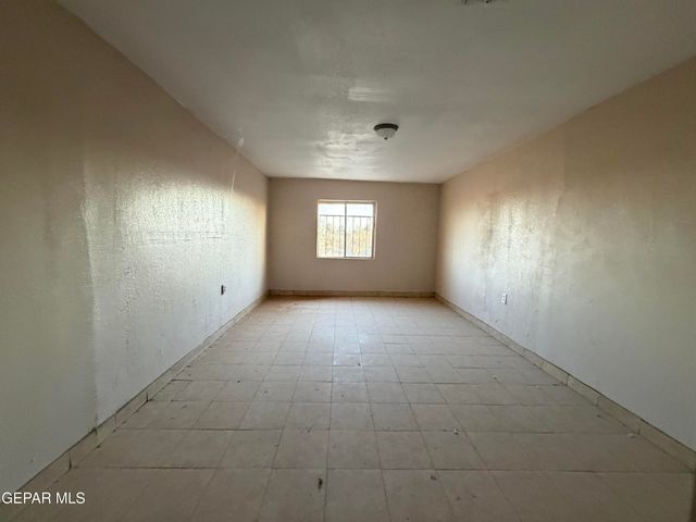 14552 Bradley Road, El Paso, TX 79938