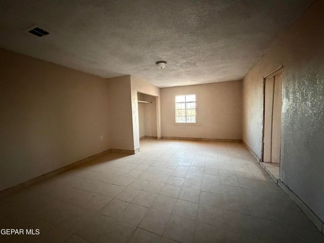 14552 Bradley Road, El Paso, TX 79938
