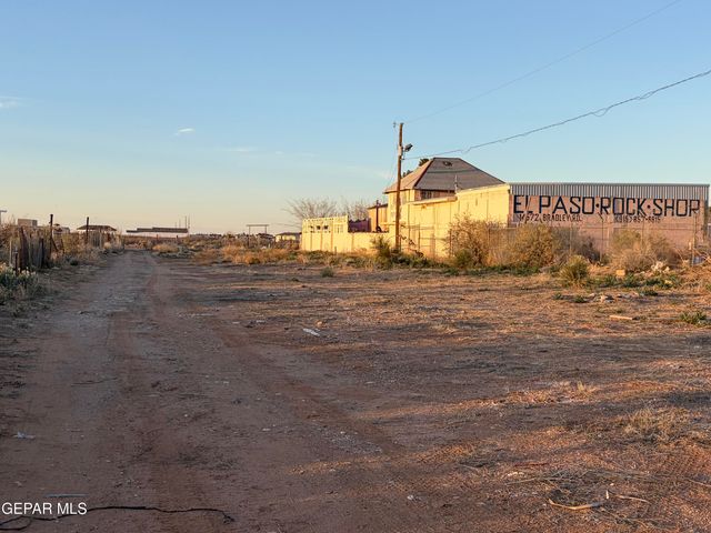 14552 Bradley Road, El Paso, TX 79938