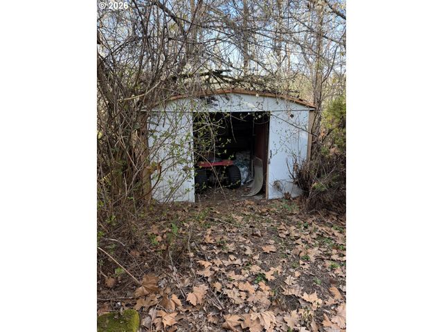 2590 DEE Hwy, Hood River, OR 97031