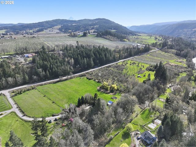 2590 DEE Hwy, Hood River, OR 97031