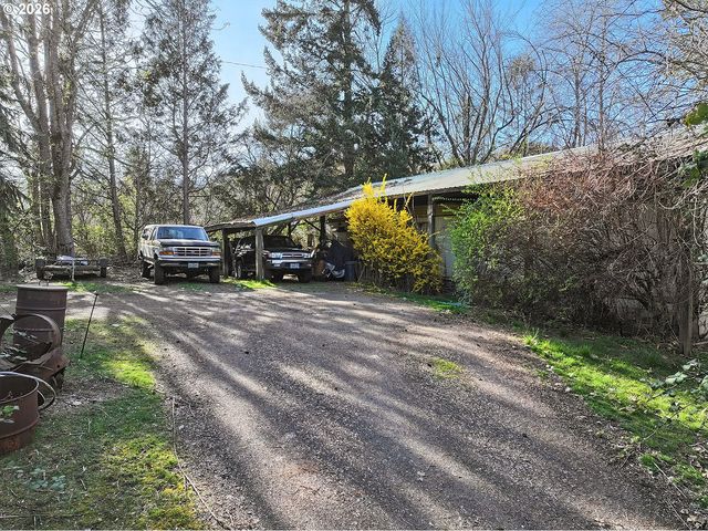 2590 DEE Hwy, Hood River, OR 97031