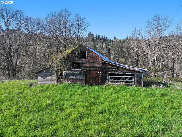 2590 DEE Hwy, Hood River, OR 97031