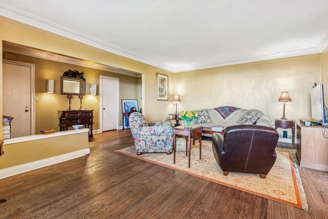 5000 N Marine Drive 9C, Chicago, IL 60640
