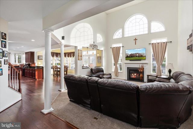 7494 EDINGTON DR, Warrenton, VA 20187