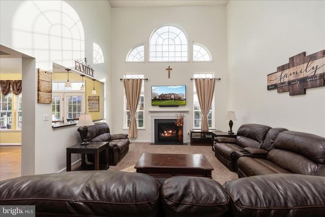 7494 EDINGTON DR, Warrenton, VA 20187