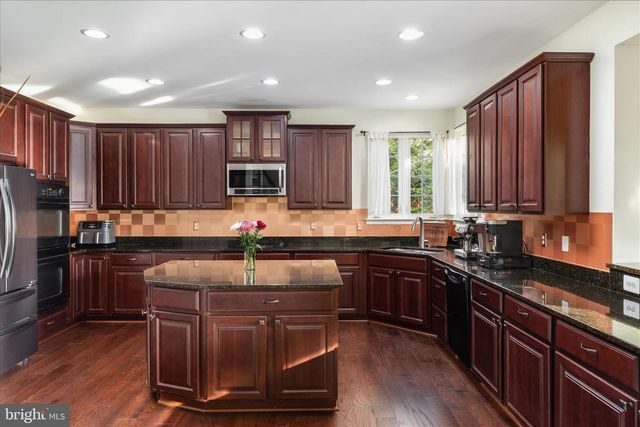 7494 EDINGTON DR, Warrenton, VA 20187