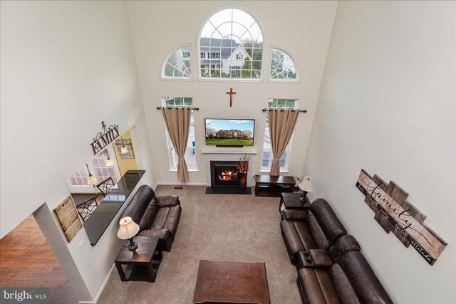 7494 EDINGTON DR, Warrenton, VA 20187