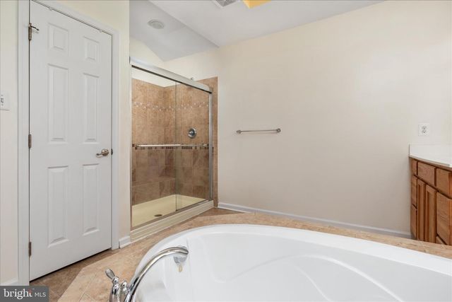 7494 EDINGTON DR, Warrenton, VA 20187