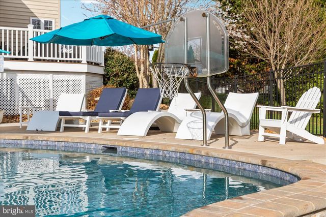 7494 EDINGTON DR, Warrenton, VA 20187