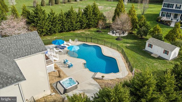 7494 EDINGTON DR, Warrenton, VA 20187