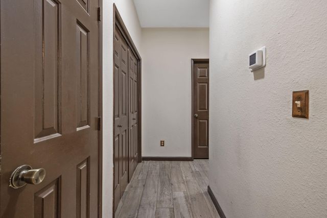 1481 Columbia, Tulare, CA 93274