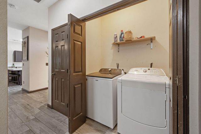 1481 Columbia, Tulare, CA 93274