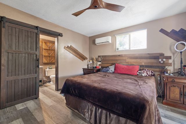 1481 Columbia, Tulare, CA 93274