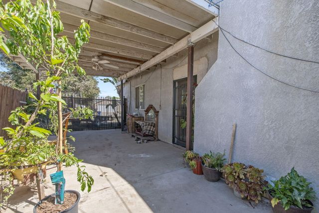 1481 Columbia, Tulare, CA 93274