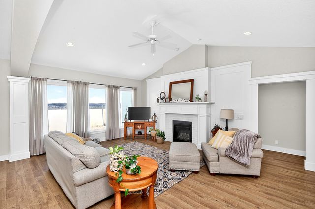 1411 S 5th Street, Adel, IA 50003