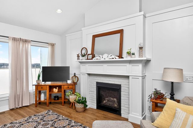 1411 S 5th Street, Adel, IA 50003