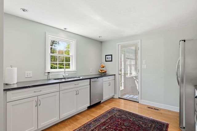 45 Hanward Hill, East Longmeadow, MA 01028