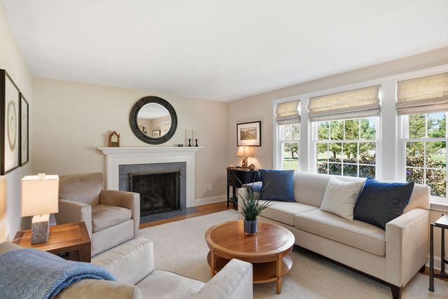 45 Hanward Hill, East Longmeadow, MA 01028
