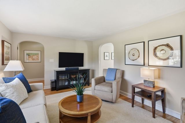 45 Hanward Hill, East Longmeadow, MA 01028