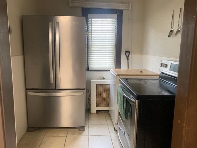 147 Belvidere St, Springfield, MA 01108