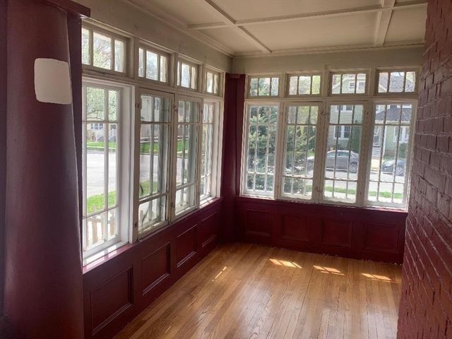 147 Belvidere St, Springfield, MA 01108