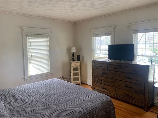 147 Belvidere St, Springfield, MA 01108