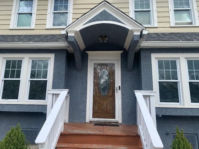 147 Belvidere St, Springfield, MA 01108