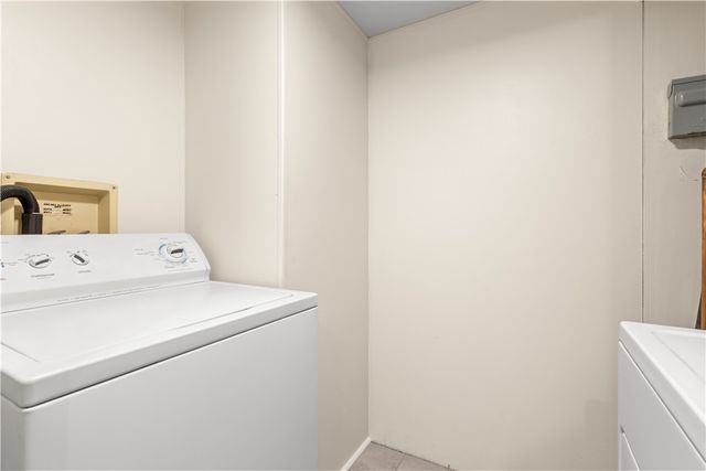 21 Lear Drive, Coventry, RI 02816