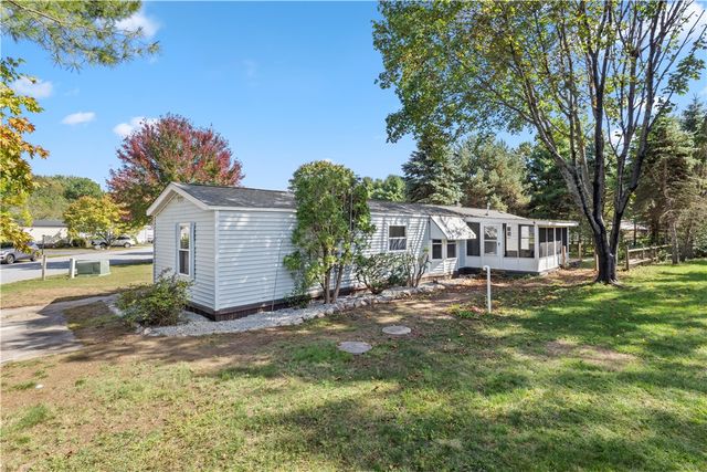 21 Lear Drive, Coventry, RI 02816