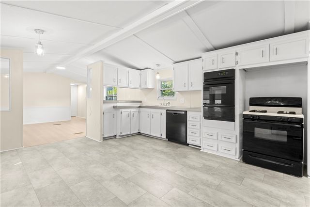 21 Lear Drive, Coventry, RI 02816